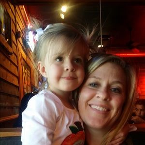 Meet your Posher, Sabra