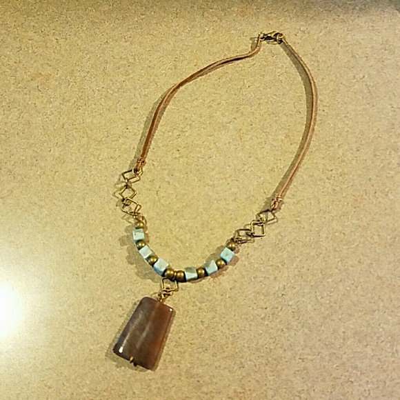 Leather and turquoise necklace - Picture 1 of 3