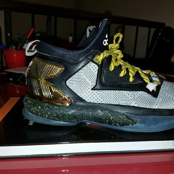 D Lillard 2 Customized @juantonnnnn