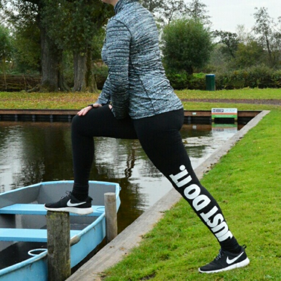 New Nike Hyperwarm Pants - Picture 3 of 4