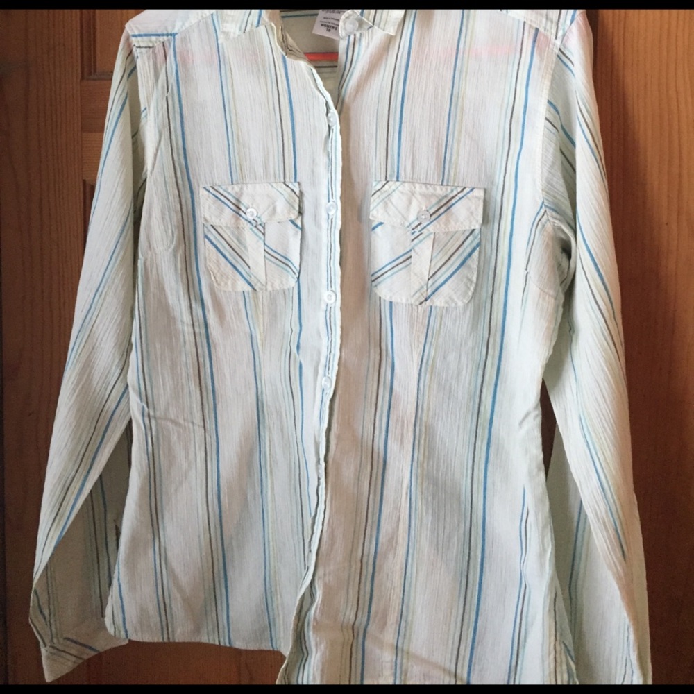 Patagonia W's long sleeve Gardener shirt.