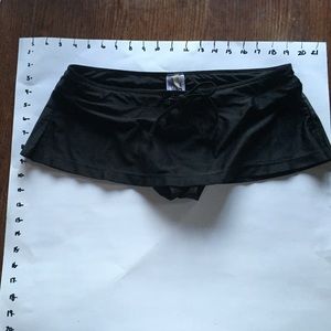 Patagonia W's surf skirt.