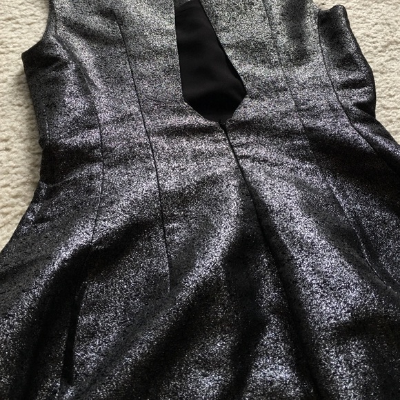 Sparkly dress 🌟 - Picture 4 of 4