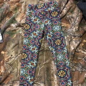 Kids s/m Celtic knot leggings