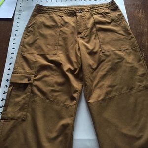 Patagonia W's intercontinental capris.