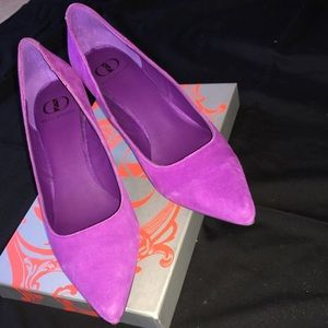 Approx. 2inch SUEDE heel KELSI DAGGER