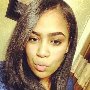 Meet your Posher, Jeanette