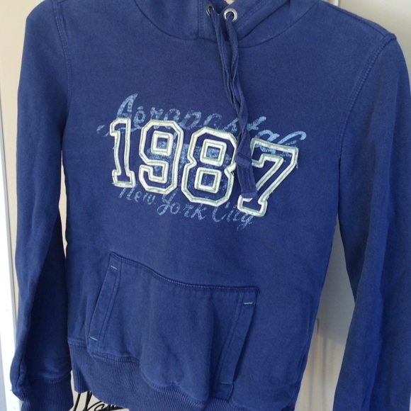Aero hoodie size small