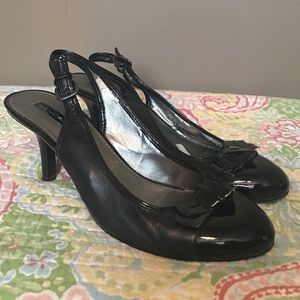 Bandolino pumps. Sz 9. Great condition.