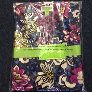 Vera Bradley African Violet Pajama Set Small