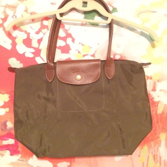 Longchamp olive green shoulder bag size small