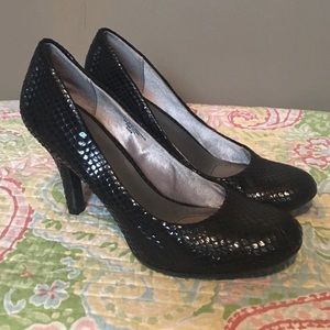 Mootsie Tootsie pumps Sz 8.5. Perfect