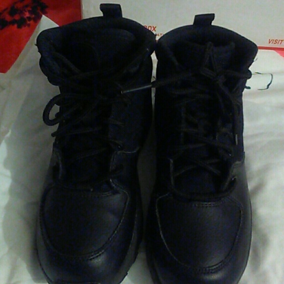 Nike boy boots