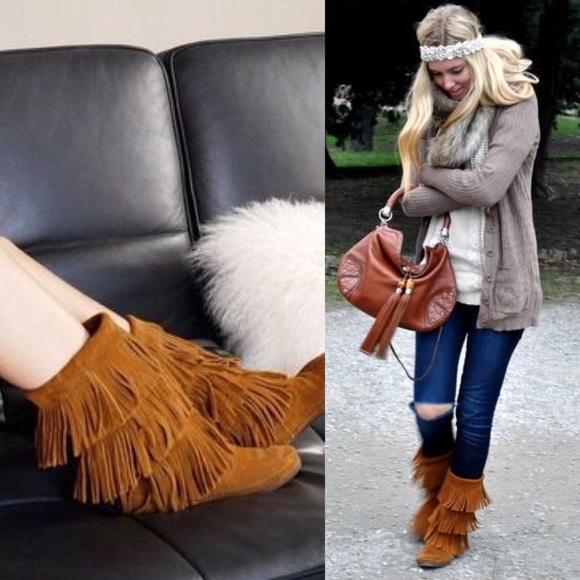 Minnetonka Moccasin Half Calf Fringe Suede Boots