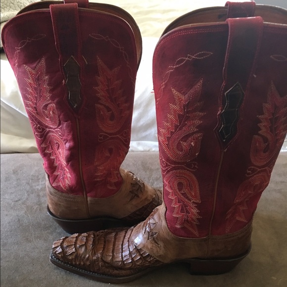 Lucchese women boots
