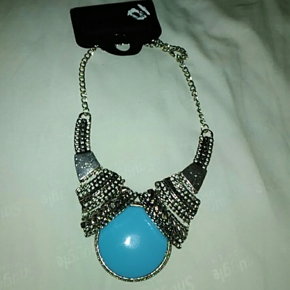 SKY BLUE NECKLACE
