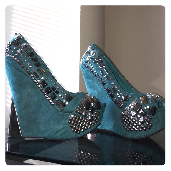 H by Halston Wedges