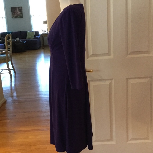 🌙TIANA B PURPLE V NECK EMPIRE WAIST DRESS☀️ - Picture 3 of 4