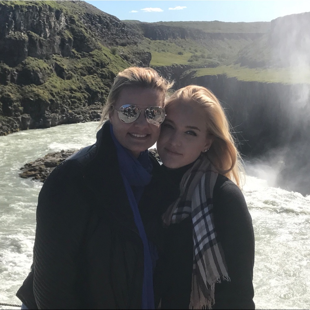 Meet your Posher, Brianna