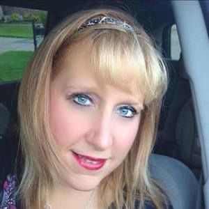 Meet your Posher, Denise