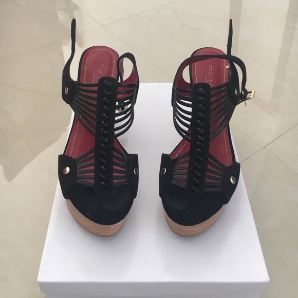 Unique black caged wedges - Picture 1 of 2