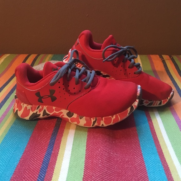 Kids Under Armor shoes