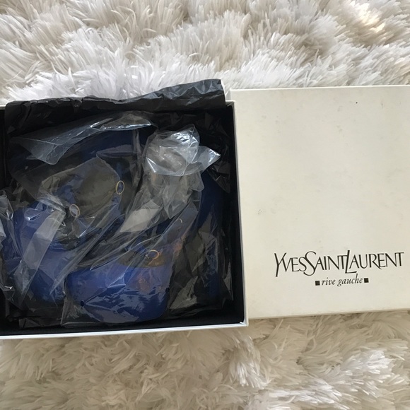 Never worn ySL 105 pumps - Picture 2 of 4