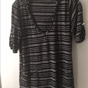 Black/grey hooded pullover.