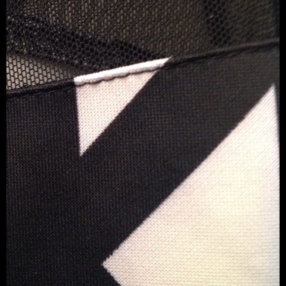 Black and White midi - Picture 4 of 4