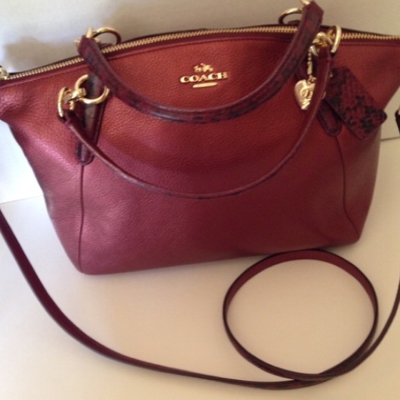 Coach Handbags - SALE!❤️NWT Coach Kelsey Pebbled Leather Handbag