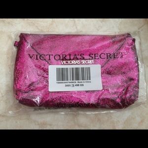 🎀Victoria's Secret Hot Pink Wristlet🎀