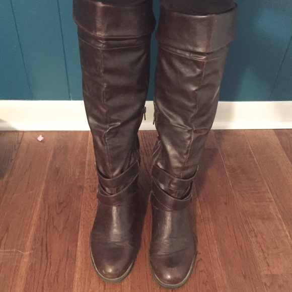 Brown boots