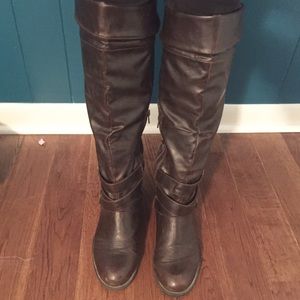 Brown boots