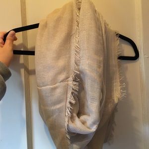 Urban Outfitters ivory metallic infinity scarf NWT