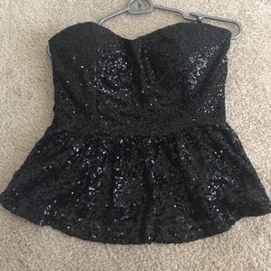 Cute and sexy strapless top NWOT