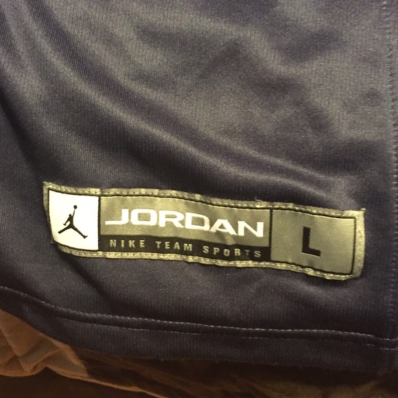 Georgetown  Jordan Brand men's large jersey - Picture 3 of 4