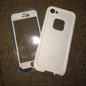 lifeproof / waterproof iphone 5s case