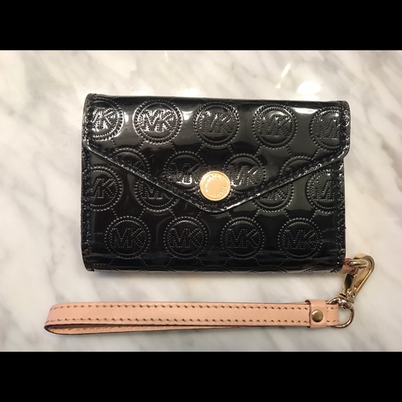 Michael Kors iphone 4 case with wallet