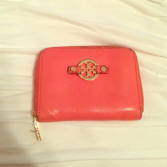 Tory burch coral wallet