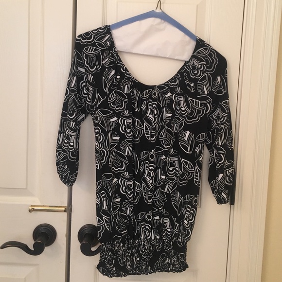 White House Black Market top