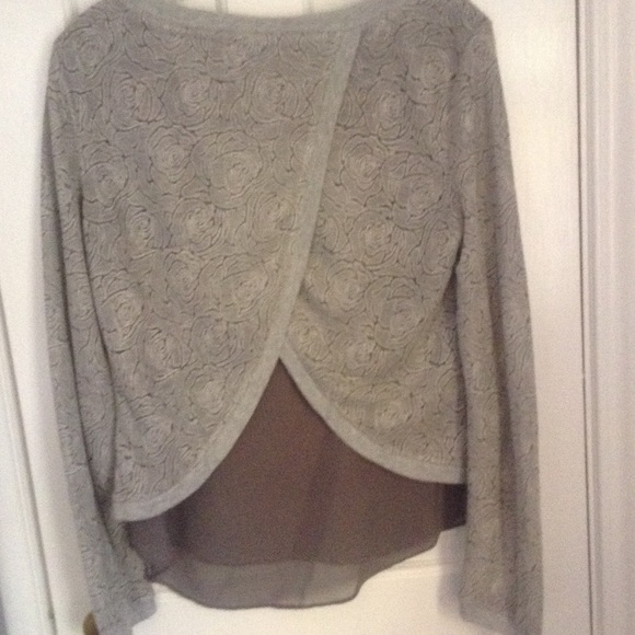 Patterned top - Picture 2 of 2