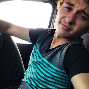 Meet your Posher, Wesley