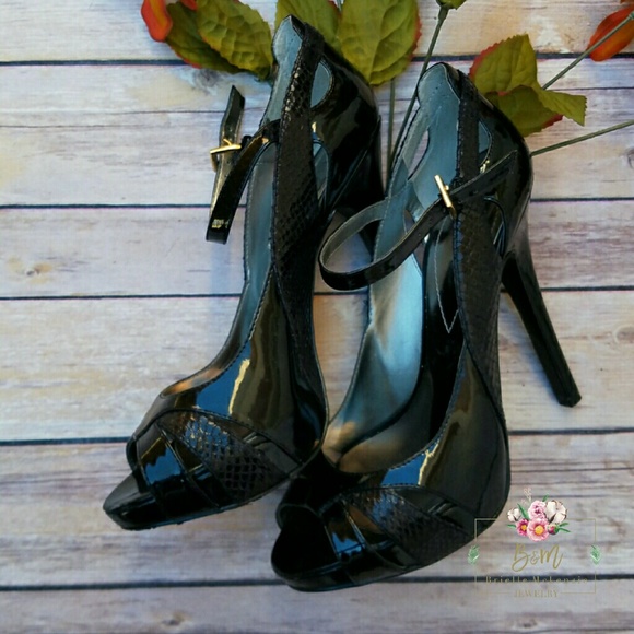Guess Shoes - GUESS Black heels