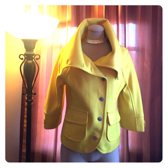 WARM DKNY YELLOW WINTER JACKET - Picture 1 of 4