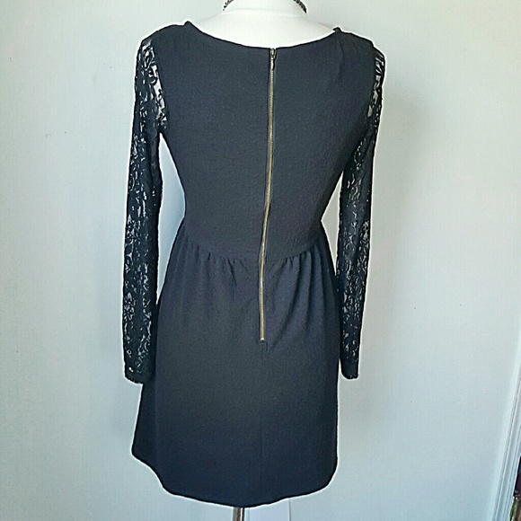NWOT Black Lace Floral Embossed Dress - Picture 3 of 4