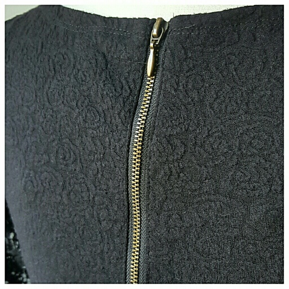 NWOT Black Lace Floral Embossed Dress - Picture 4 of 4