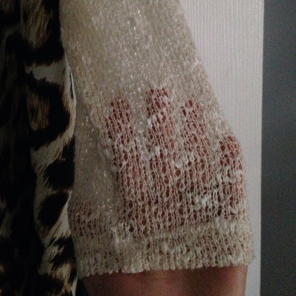 Cheetah Print Top - Picture 3 of 4