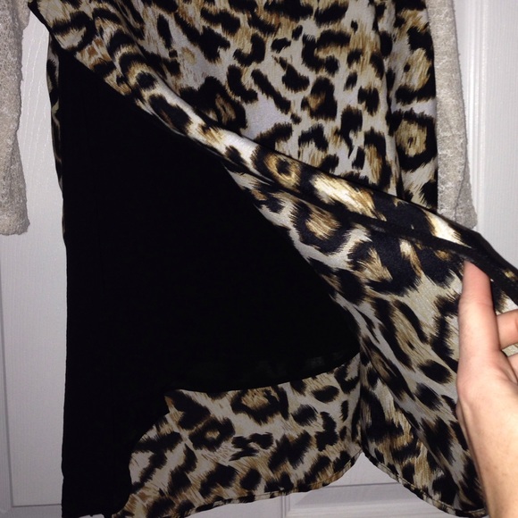 Cheetah Print Top - Picture 4 of 4