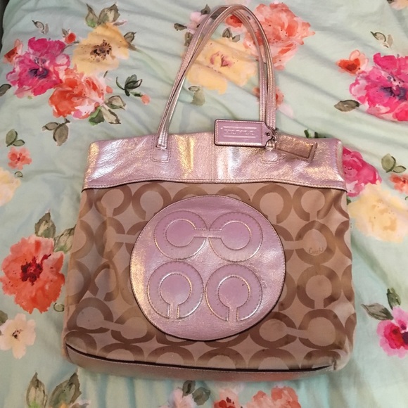 Authentic Coach Tote EUC
