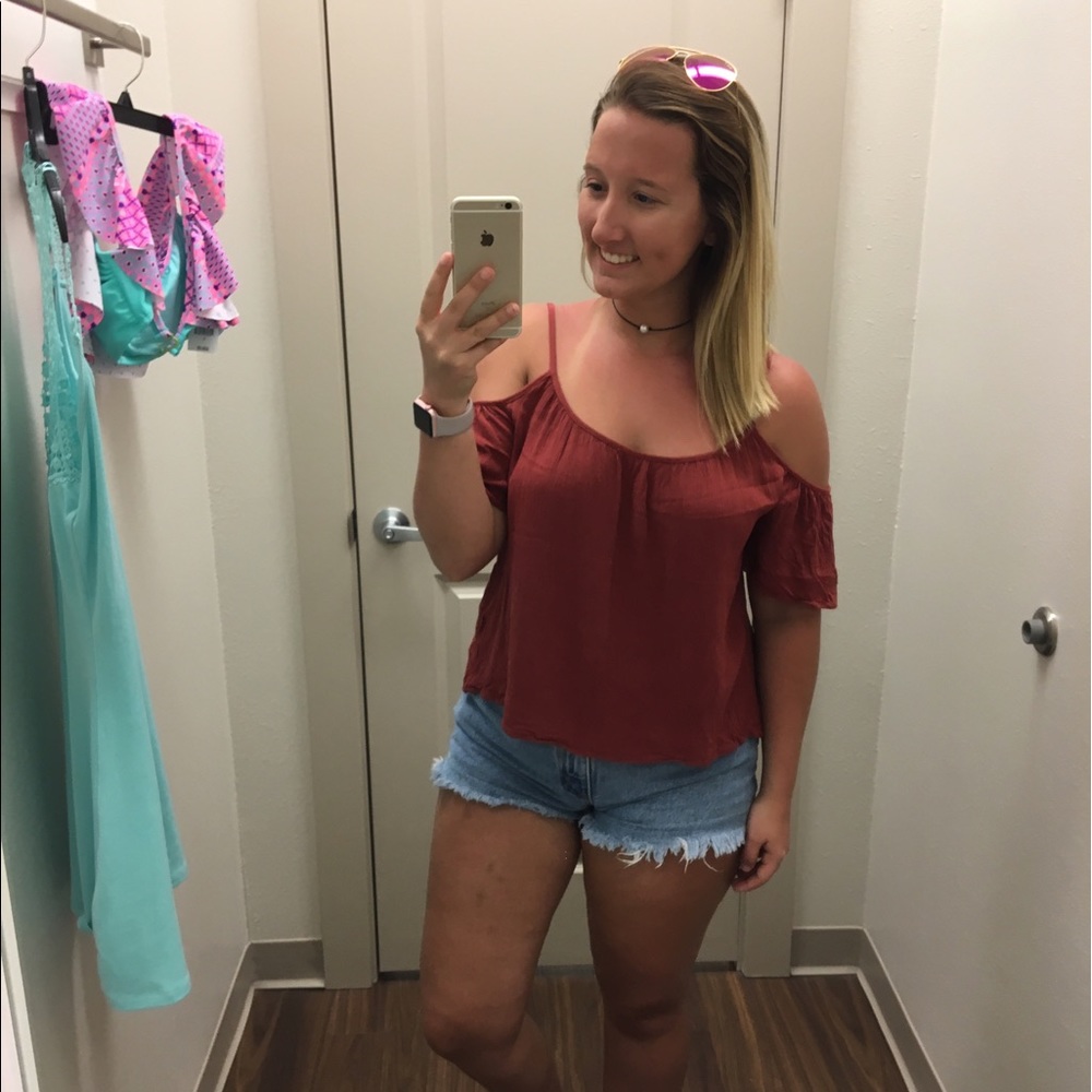 Meet your Posher, Ashley